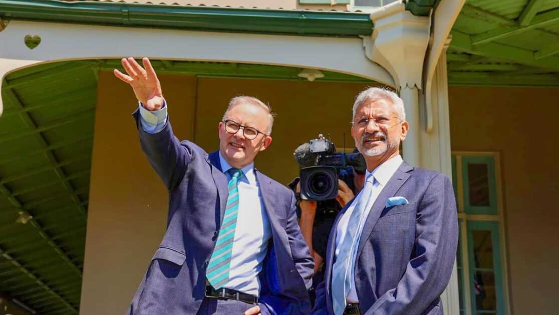 विदेश मंत्री जयशंकर ने द्विपक्षीय रणनीतिक संबंधों पर चर्चा करने के लिए ऑस्ट्रेलियाई पीएम अल्बनीज से मुलाकात की