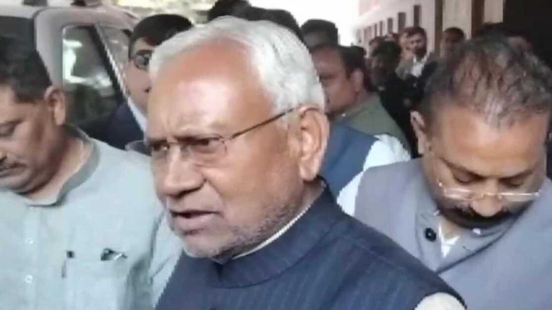 'हिंदू राष्ट्र' की मांग करने वाले देश को बर्बाद करना चाहते हैं: नीतीश कुमार