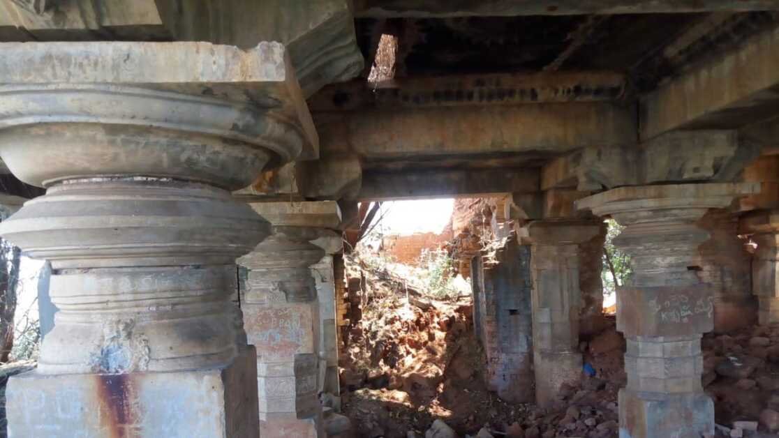 कडप्पा जिले के पुष्पगिरी क्षेत्रम में 13वीं सदी के मंदिर की खोज की गई