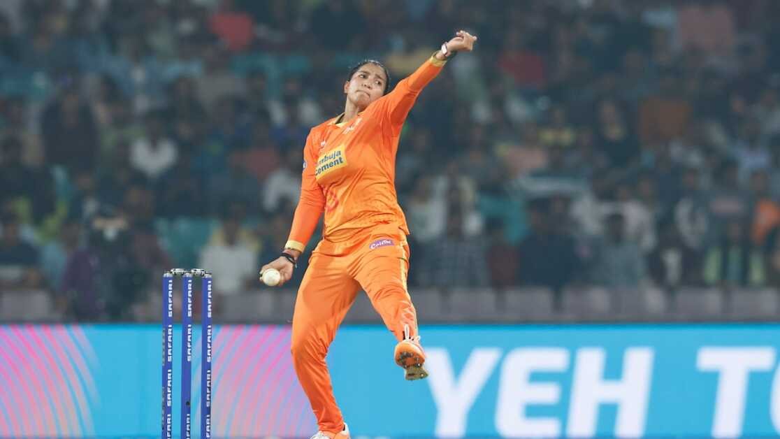 WPL 2023, यूपी वॉरियरज़ बनाम गुजरात जायंट्स लाइव: गुजरात जायंट्स स्टैंड-इन कप्तान स्नेह राणा ने टॉस जीता, यूपी वॉरियरज़ के खिलाफ बल्लेबाजी करने का विकल्प |  क्रिकेट खबर