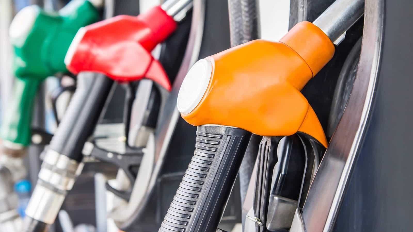 पेट्रोल और डीजल की कीमतें आज: 18 मार्च को अपने शहर में ईंधन की दरों की जांच करें