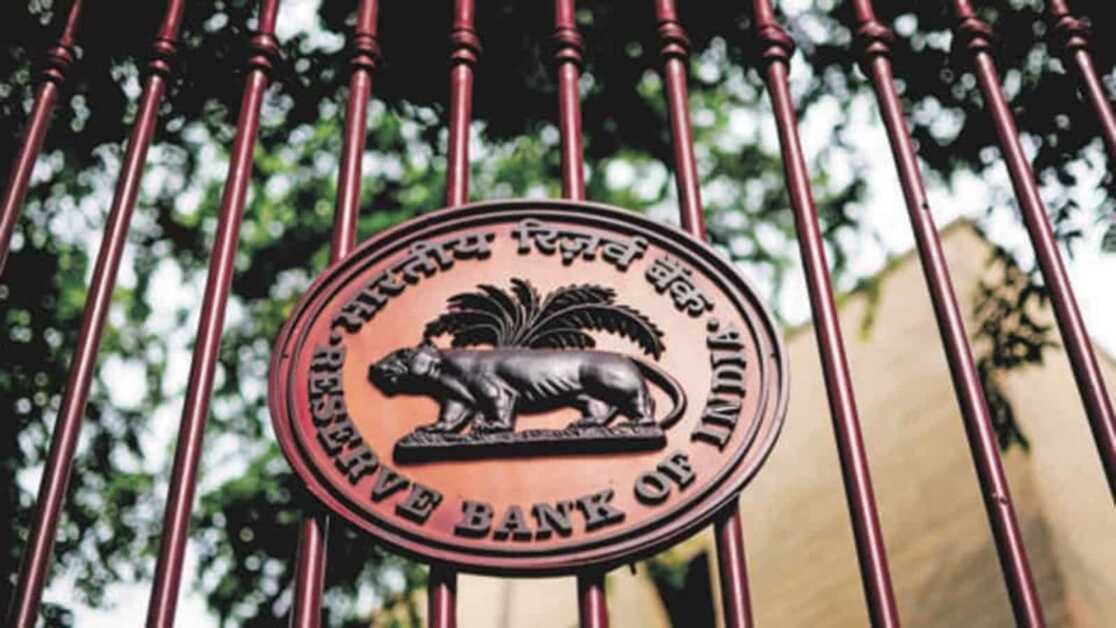 क्या आरबीआई अगली नीतिगत बैठक में रेपो दर में वृद्धि करेगा?  क्या कहती है रिपोर्ट