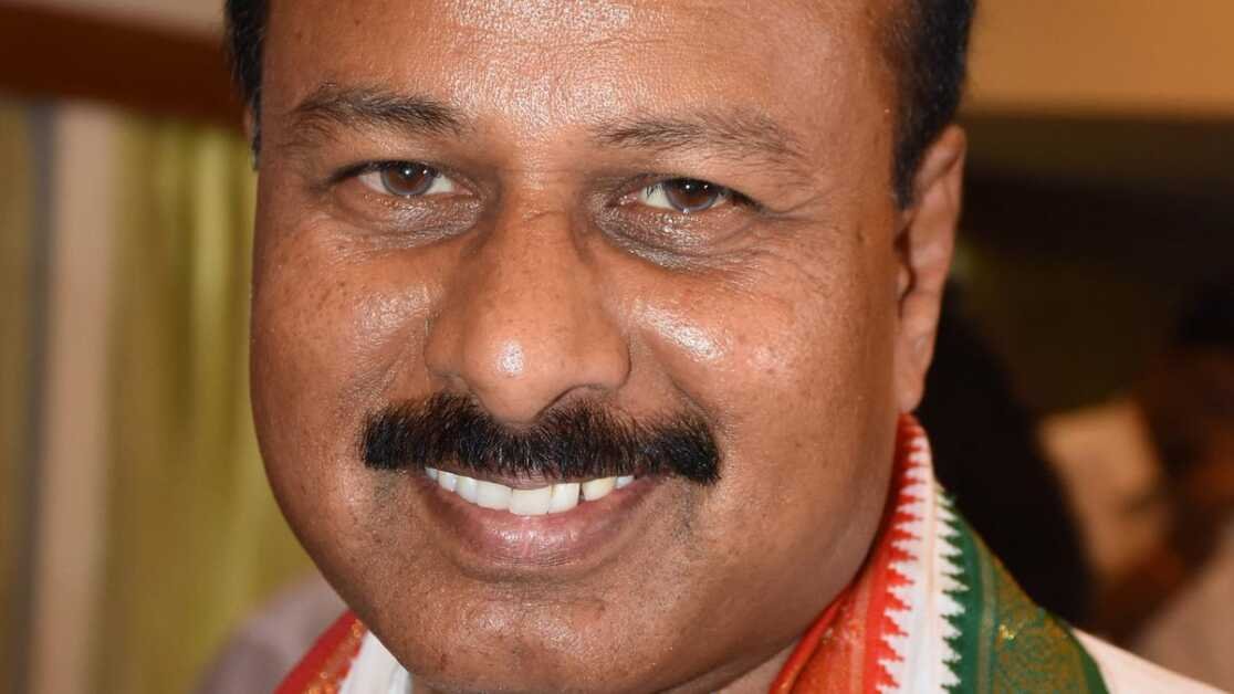 KPCC के कार्यकारी अध्यक्ष आर. ध्रुवनारायण का निधन