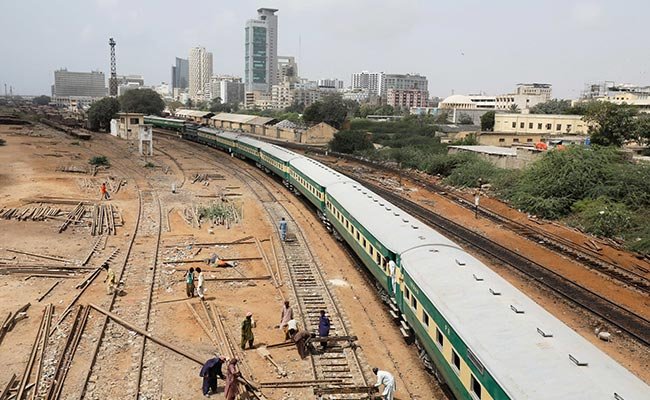 चीन ने 'बेल्ट एंड रोड' देशों को उबारने के लिए 240 अरब डॉलर खर्च किए: रिपोर्ट