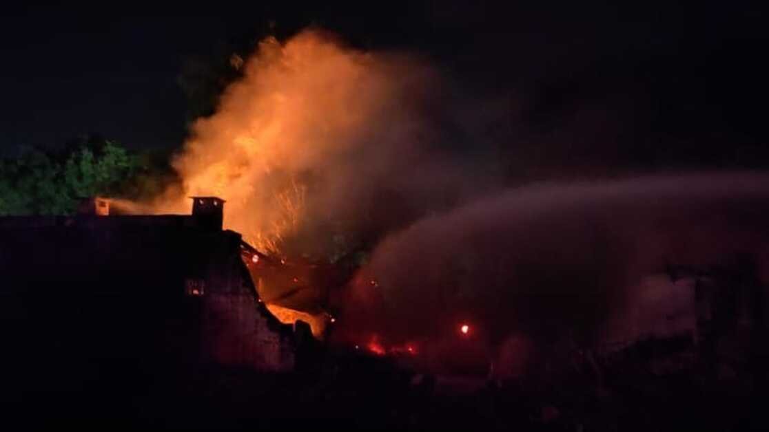 पश्चिम बंगाल के महेशतला में भीषण आग में 3 की मौत