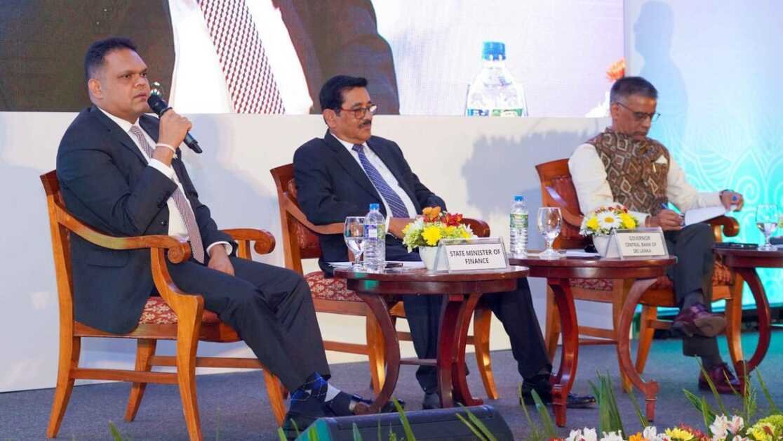 भारत, श्रीलंका आर्थिक लेनदेन के लिए भारतीय रुपए का उपयोग करने पर विचार कर रहे हैं