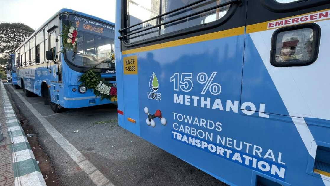 मेथनॉल-मिश्रित ईंधन का उपयोग करके बसें चलाने पर राष्ट्रीय पायलट कार्यक्रम को हरी झंडी दिखाई गई