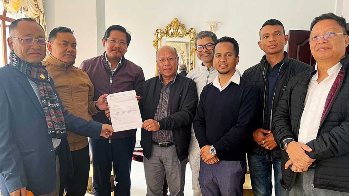 मॉर्निंग डाइजेस्ट |  मेघालय में सरकार बनाने के लिए NPP को और समर्थन;  आप का कहना है कि सीबीआई सिसोदिया को 'मानसिक रूप से प्रताड़ित' कर रही है, और भी बहुत कुछ