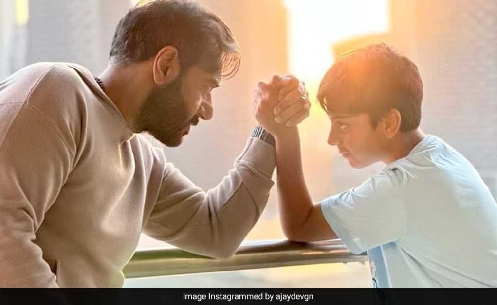 यह पूछे जाने पर कि वह बेटे युग 12 को कब लॉन्च करेंगे, अजय देवगन ने अब तक का सबसे डैडेस्ट जवाब दिया