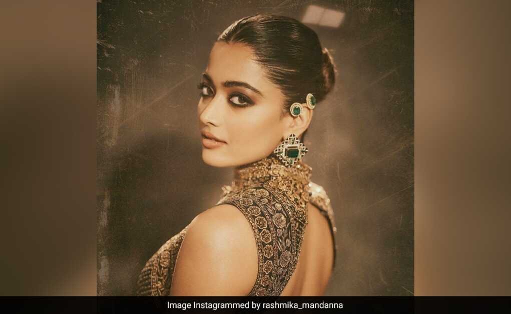 रश्मिका मंदाना से पूछा गया कि वह 'नकारात्मक लोगों' से कैसे निपटती हैं, उन्होंने यह ट्वीट किया