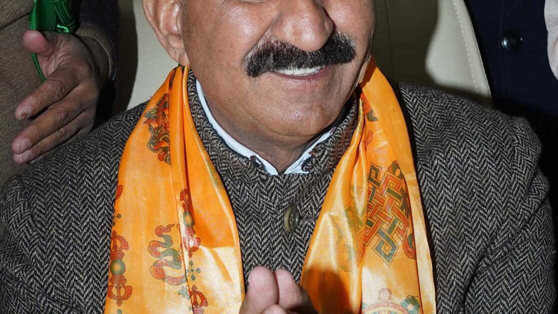 हिमाचल प्रदेश के मणिकरण में श्रद्धालुओं और स्थानीय लोगों के बीच झड़प