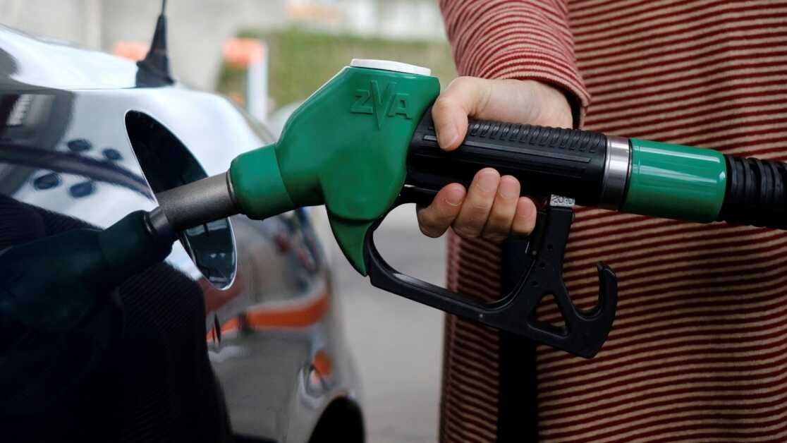 5 अप्रैल को पेट्रोल, डीजल की कीमतें: अपने शहर में कीमतों की जांच करें
