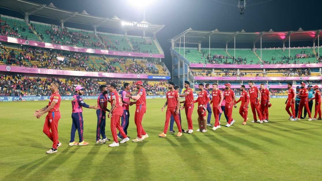 ट्विटर यूजर ने आरआर बनाम पीबीकेएस को 'एल क्लैसिको ऑफ मिननो' कहा।  राजस्थान रॉयल्स एडमिन से मिला क्रूर जवाब |  क्रिकेट खबर