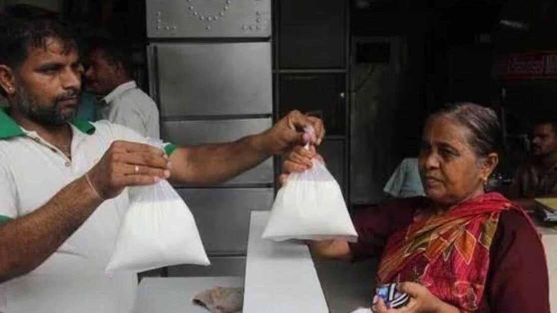 खुदरा मुद्रास्फीति 15 महीने के निचले स्तर 5.66% पर आ गई: सरकारी डेटा