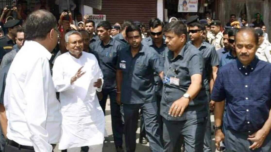 बिहार में जाति सर्वेक्षण की कवायद से पटना के स्कूलों में पढ़ाई प्रभावित, बीजेपी नाराज