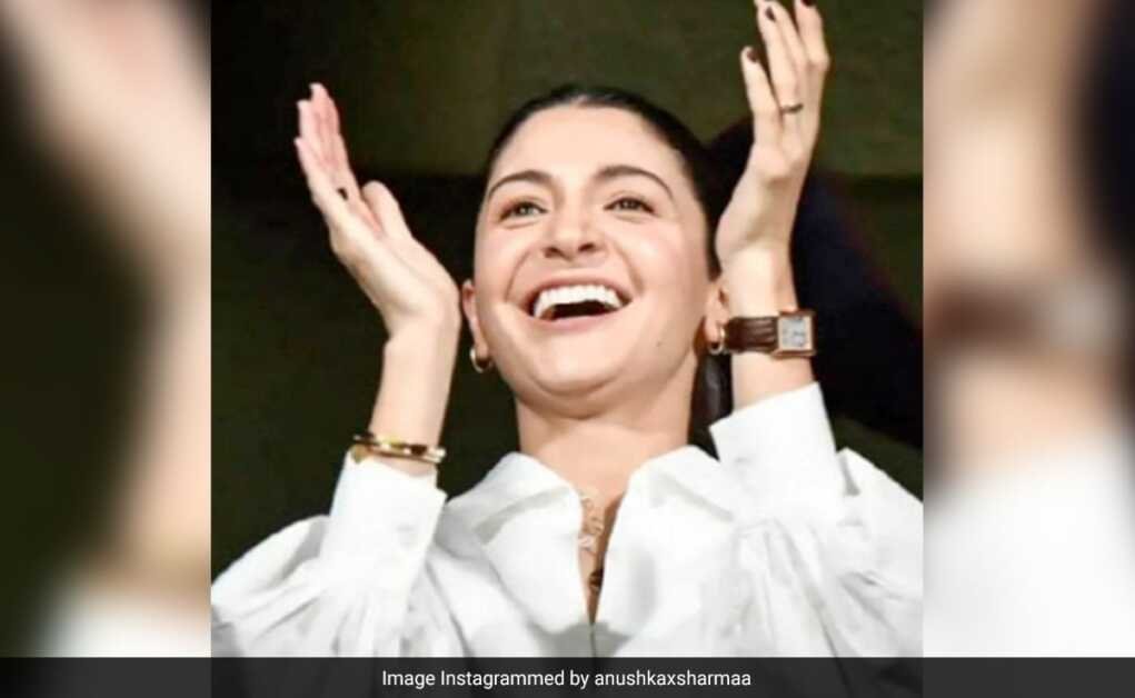 IPL 2023: RCB बनाम LSG गो वायरल में विराट कोहली के लिए चीयर करती अनुष्का शर्मा की तस्वीरें