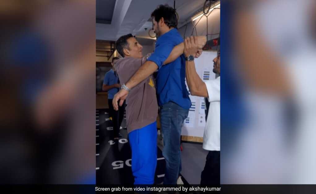अप्रैल फूल डे: ओजी प्रैंकस्टर अक्षय कुमार के कुछ 'प्रैंक इंस्पो'।  बीआरबी, अभी भी हँस रहा है