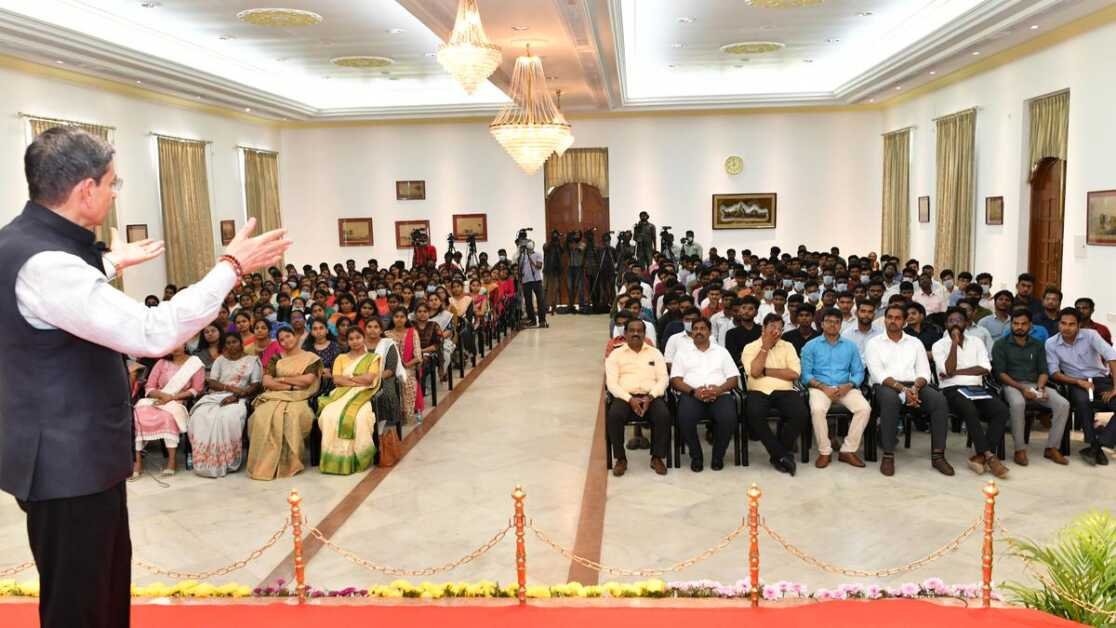 आरएन रवि कहते हैं, जब राज्यपाल विधेयक पर सहमति रोकते हैं, तो वह मर चुका होता है