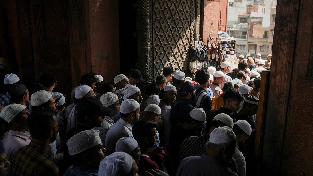 भारत के जन्म नियंत्रण के उपाय मुस्लिम लोगों के बीच प्रतिध्वनित होते हैं, पुजारी भूमिका निभाते हैं