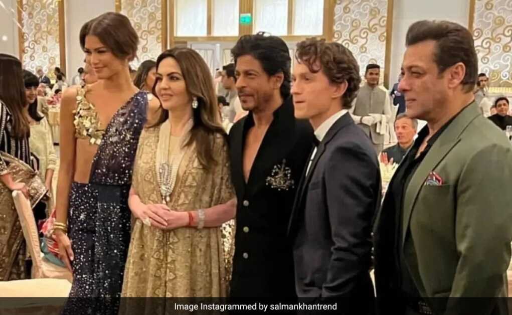 वायरल: अंबानी इवेंट में शाहरुख-सलमान खान के साथ ज़ेंडया और टॉम हॉलैंड की ब्लॉकबस्टर तस्वीर
