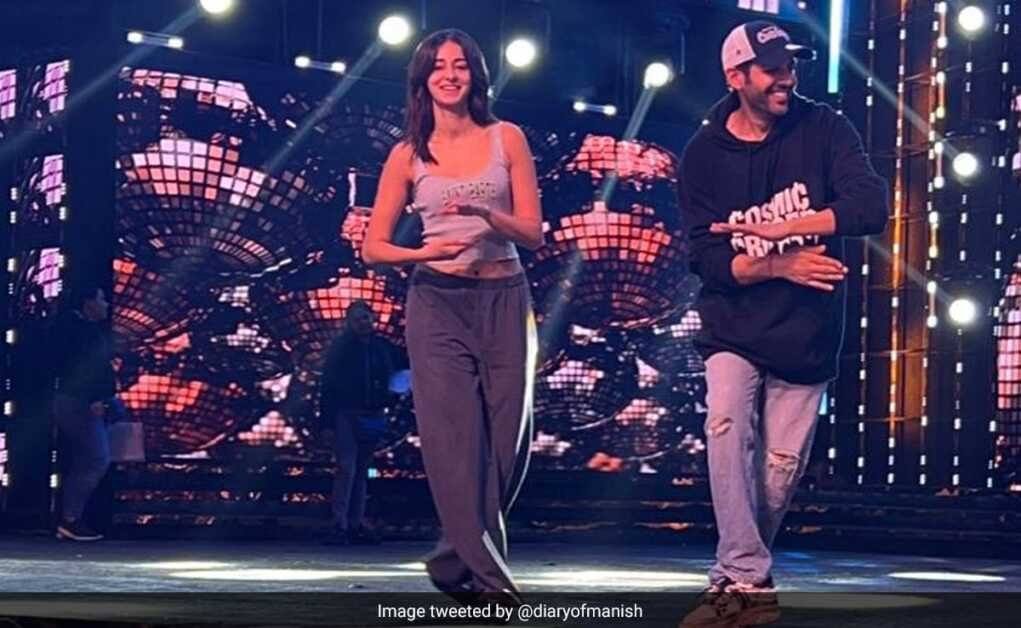 वायरल: कार्तिक आर्यन और अनन्या पांडे ने अपने सिजलिंग प्रदर्शन से शो को चुरा लिया।  घड़ी