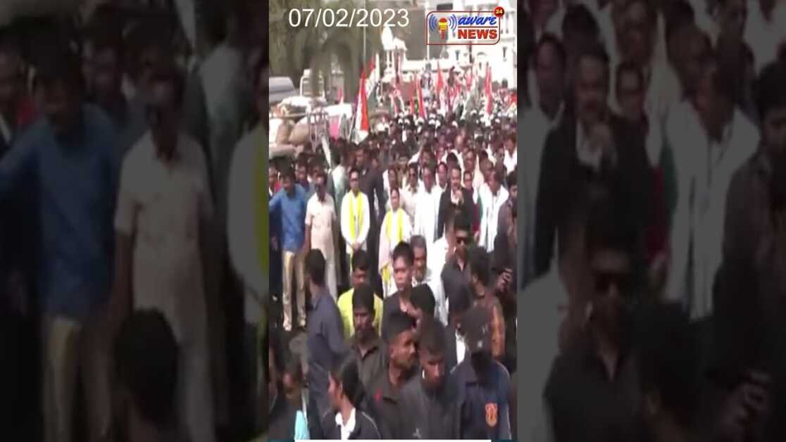 त्रिपुरा: पश्चिम बंगाल की मुख्यमंत्री ममता बनर्जी ने अगरतला में TMC कार्यकर्ताओं और समर्थकों के साथ