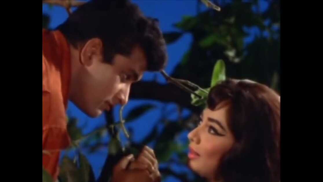 What Nibba-Nibbi talk on phone at 12 in the night?